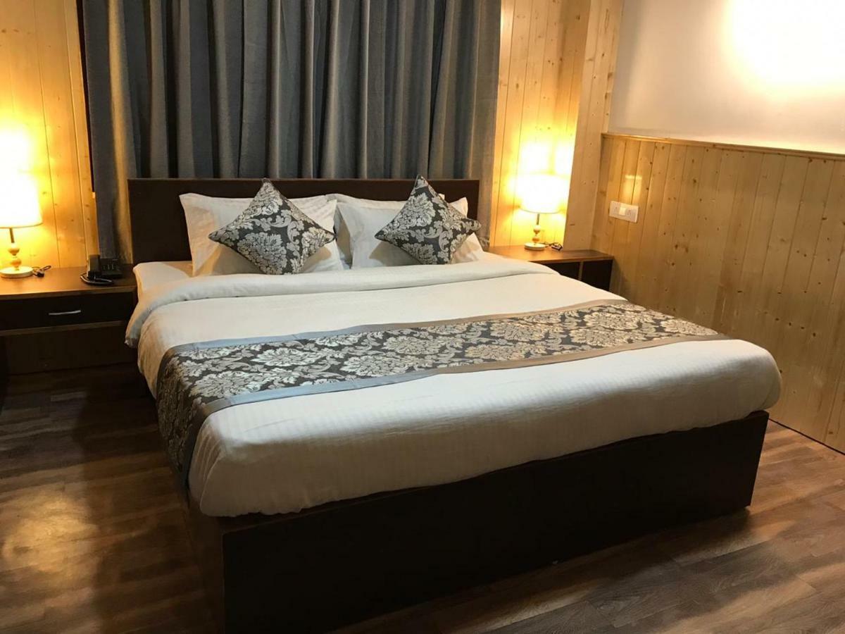 Bluben Alpine Hotel Pelling Buitenkant foto