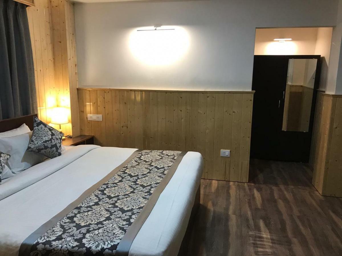 Bluben Alpine Hotel Pelling Buitenkant foto