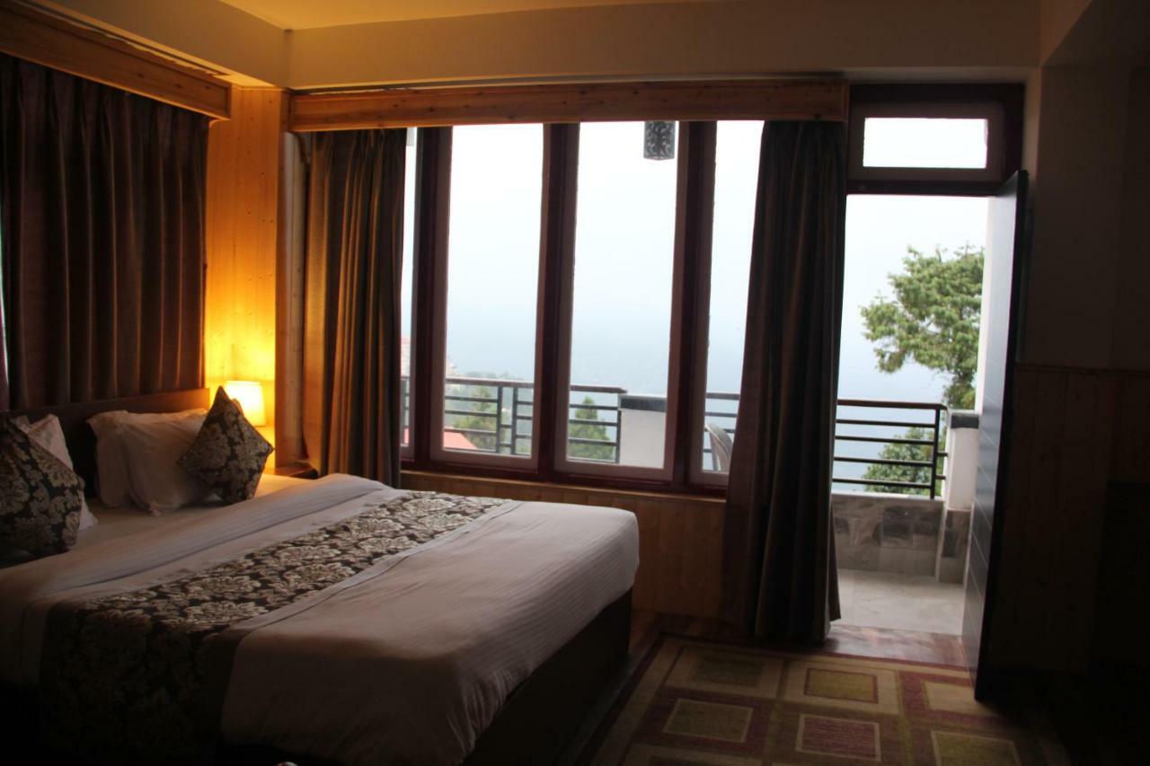 Bluben Alpine Hotel Pelling Buitenkant foto