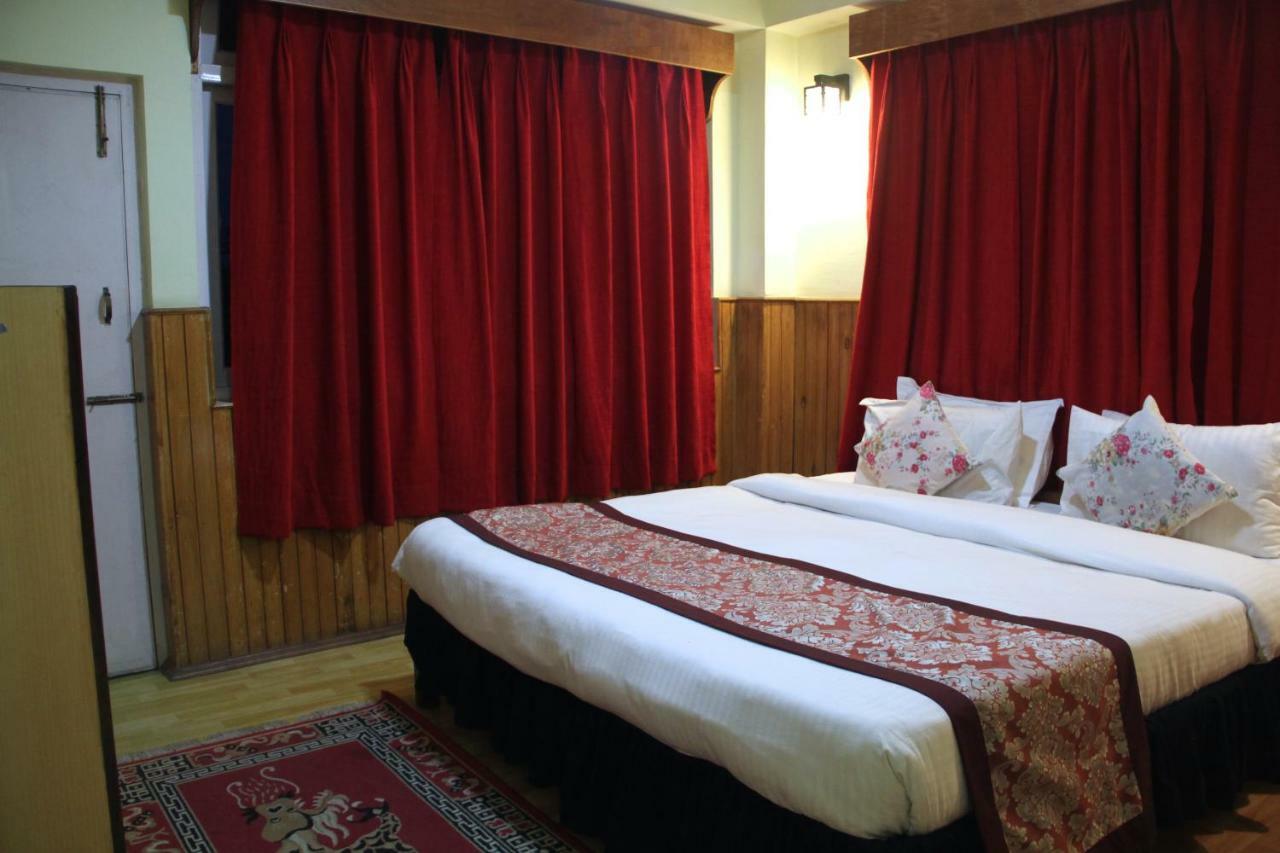 Bluben Alpine Hotel Pelling Buitenkant foto