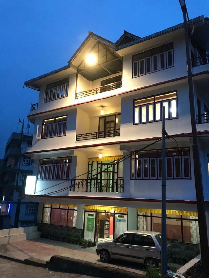 Bluben Alpine Hotel Pelling Buitenkant foto