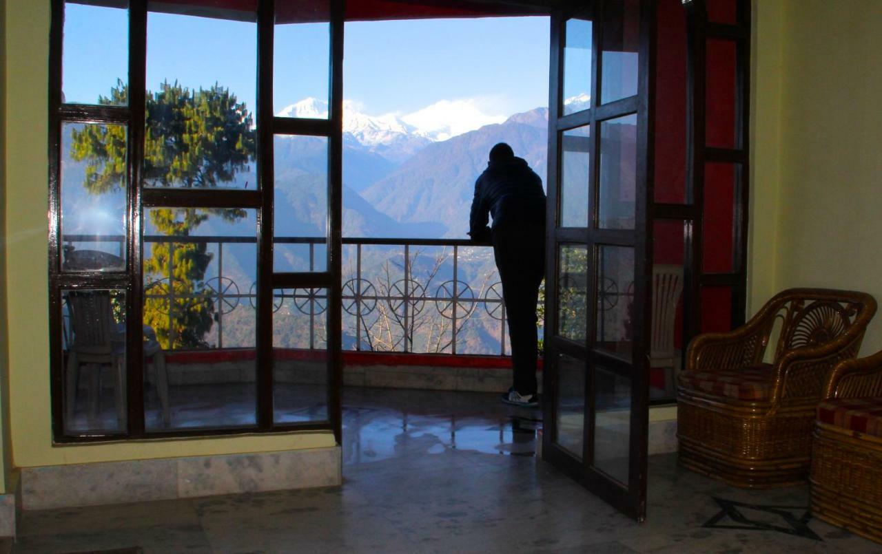 Bluben Alpine Hotel Pelling Buitenkant foto