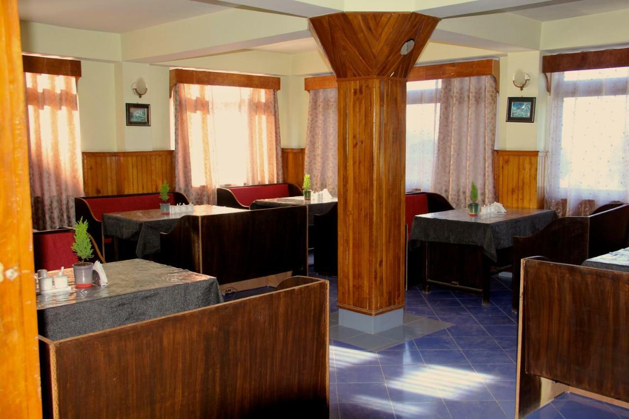 Bluben Alpine Hotel Pelling Buitenkant foto