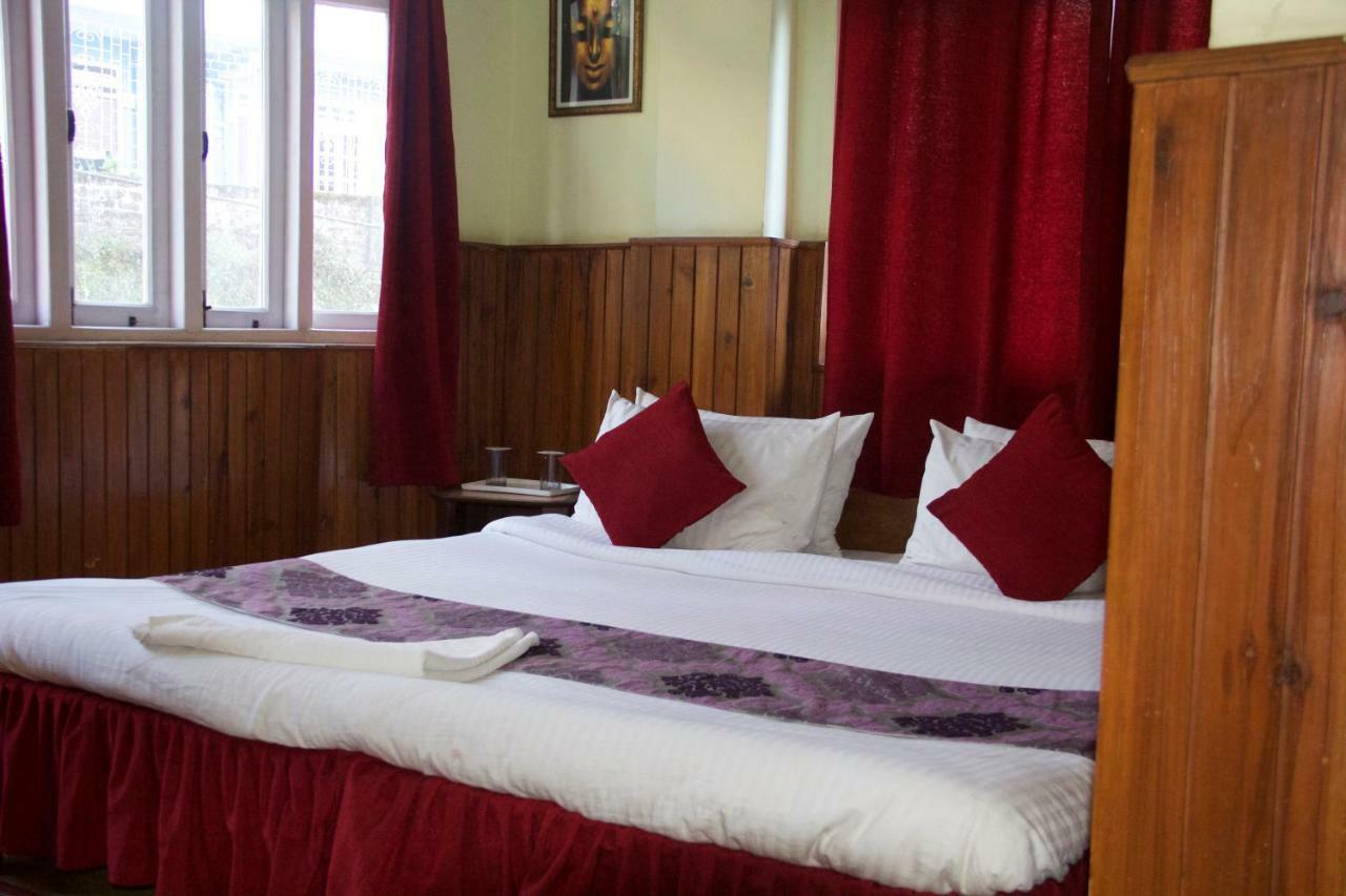 Bluben Alpine Hotel Pelling Buitenkant foto